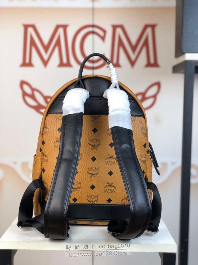 MCM雙肩背包 原單 5816 Victory Patch Stark雙肩包 標誌性Visetos塗層帆布 貼花裝飾 MCM女背包  mdmc1454